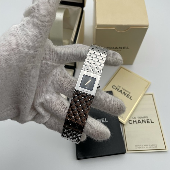 Chanel - Picture 7 of 15